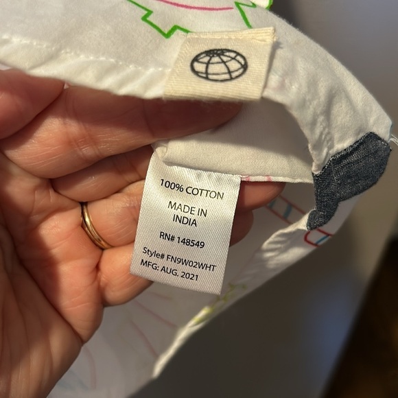 Free planet Men’s Christmas Holiday Short Sleeve Button Down Shirt NWT - Picture 9 of 11